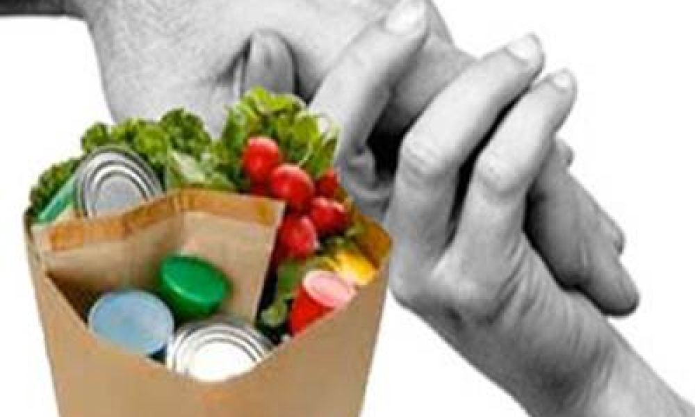 Cercasi volontari per la raccolta alimentare in favore di Porta Aperta Modena, Rock No War e Portobello