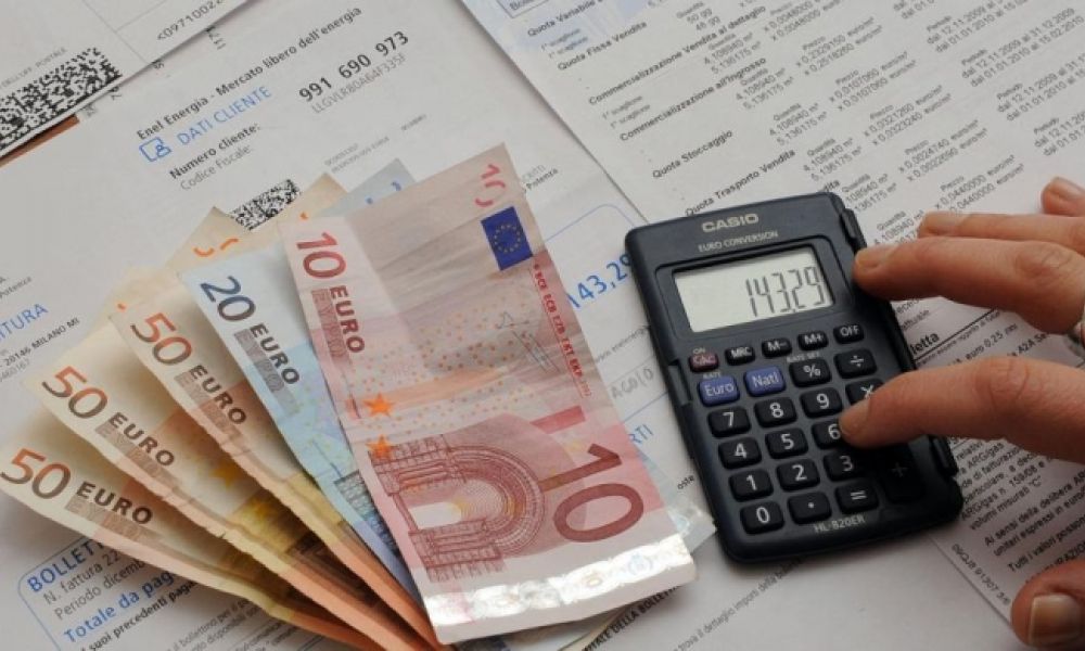 Aumento carovita: le associazioni dei consumatori scendono in piazza